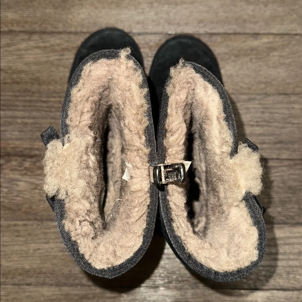Koolaburra by UGG Victoria Tall Black